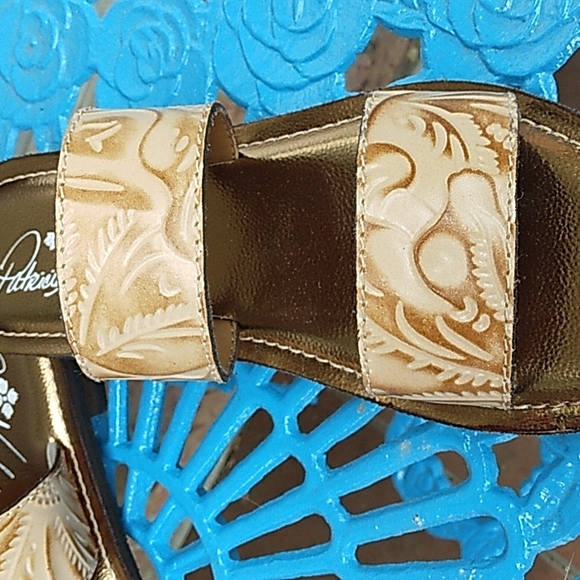 Patricia Nash Flair Sandal - Picture 3 of 9